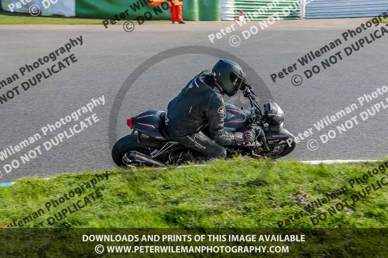 PJM Wedding Photography;enduro digital images;event digital images;eventdigitalimages;mallory park;mallory park photographs;mallory park trackday;mallory park trackday photographs;no limits trackdays;peter wileman photography;racing digital images;trackday digital images;trackday photos